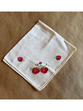 🍓 Embroidered Handkerchief Hankie Strawberries 🍓